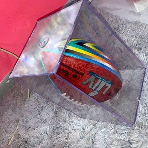 Name brand foot with glass cover